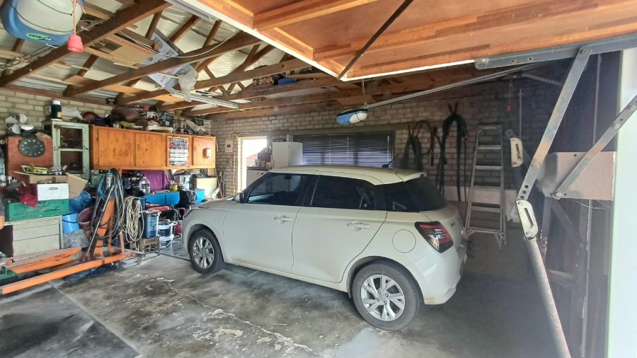 3 Bedroom Property for Sale in Strelitzia Park Eastern Cape